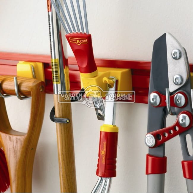 Панель для крепления инструмента WOLF-Garten UM-M обеспечивает компактное хранение, multi-star